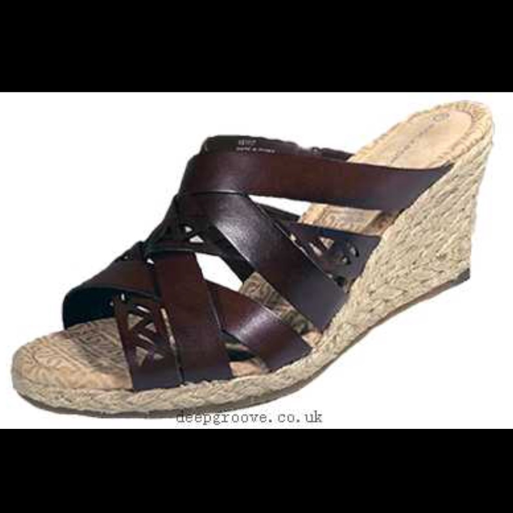 ROCKPORT EMILY LASER CUT ESPADRILLE SLIDES